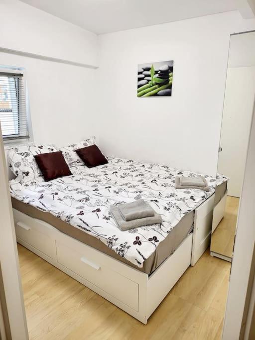R.i.s.-rest In Siska Duplex Laibach